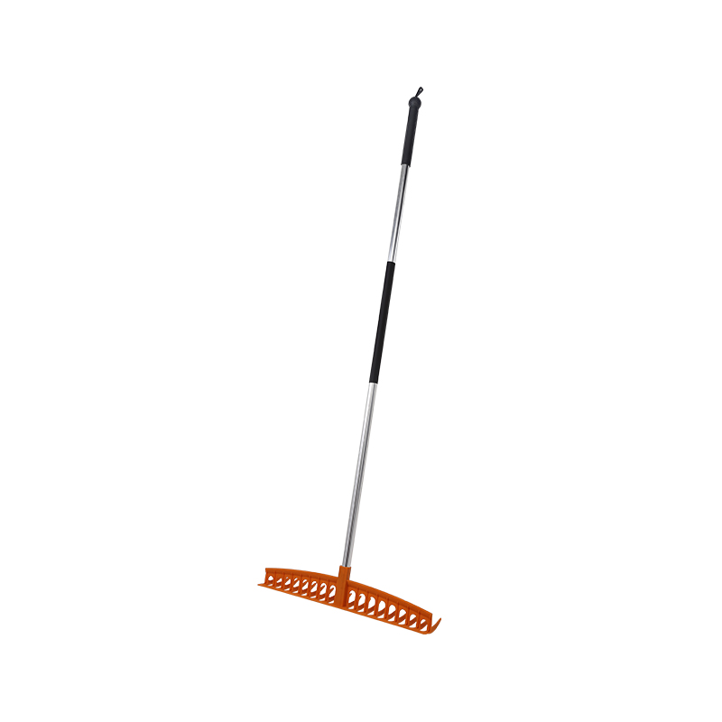 18T Adjustable leaf rake with aluminum handle